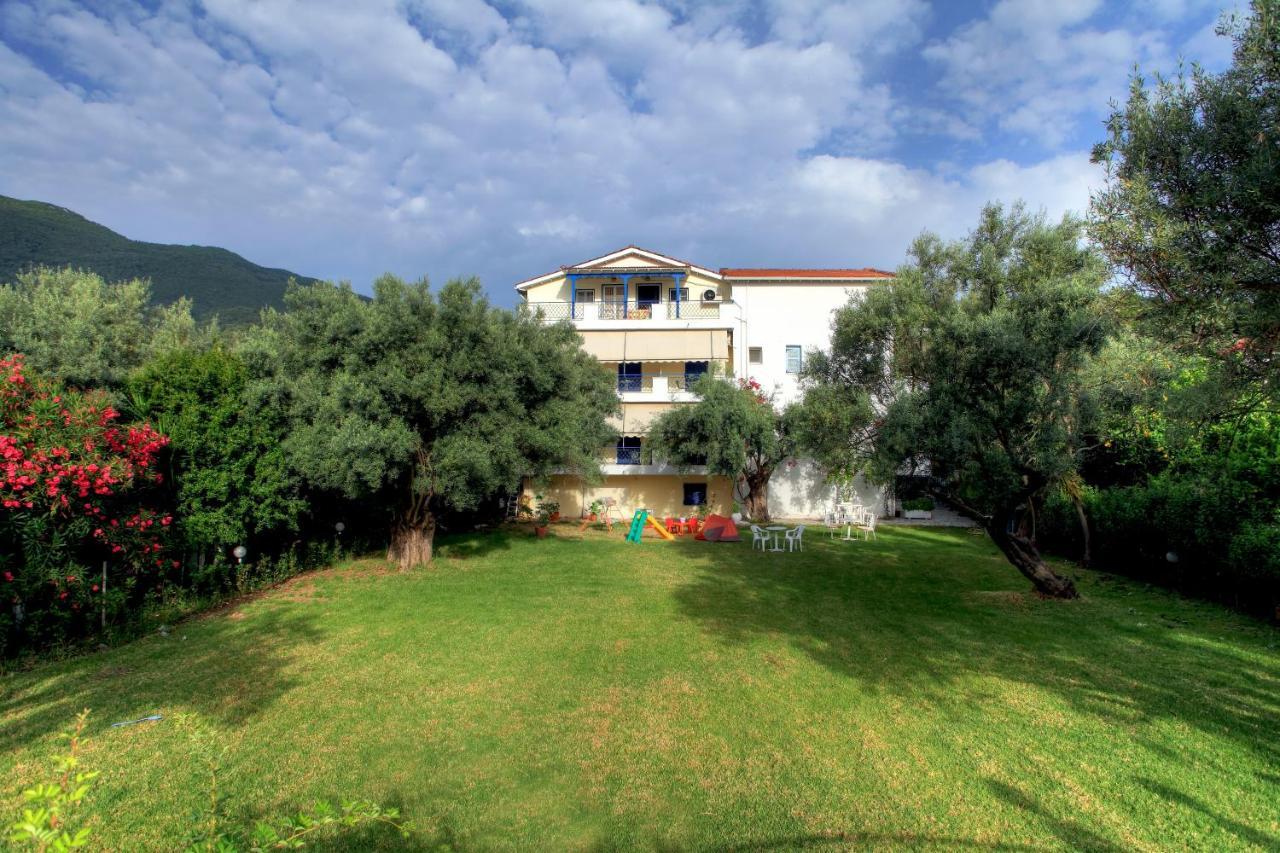 The Filoxenia Apartments, Никиана Экстерьер фото